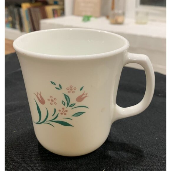 Vintage Set Of 4 Corelle Rosemarie Mugs With Floral Design - Picture 7 of 8